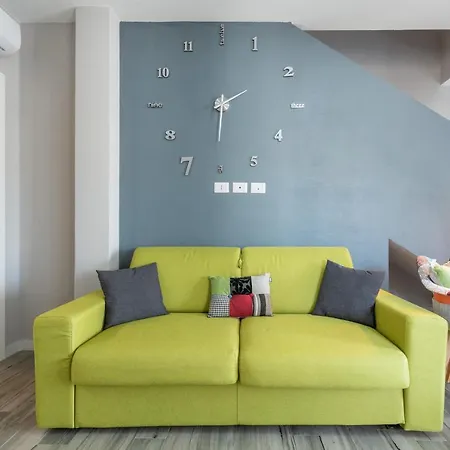 Elizabeth House * Villasimius