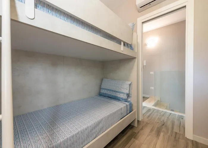 Elizabeth House * Villasimius